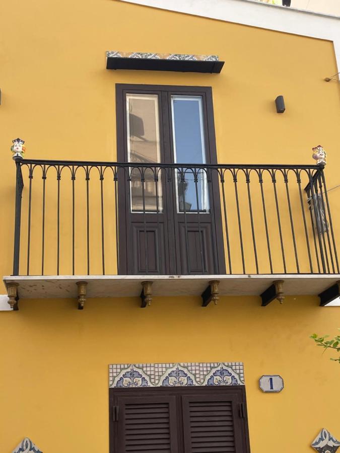 Casa Vacanze Donna Pina Villa Palermo Dış mekan fotoğraf